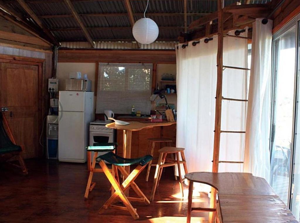 Amapondo Backpacker Lodge Port Saint Johnʼs 客房 照片