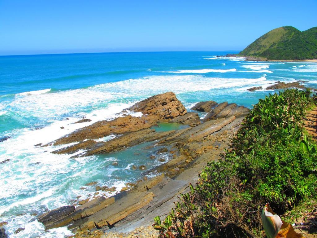 Amapondo Backpacker Lodge Port Saint Johnʼs 外观 照片