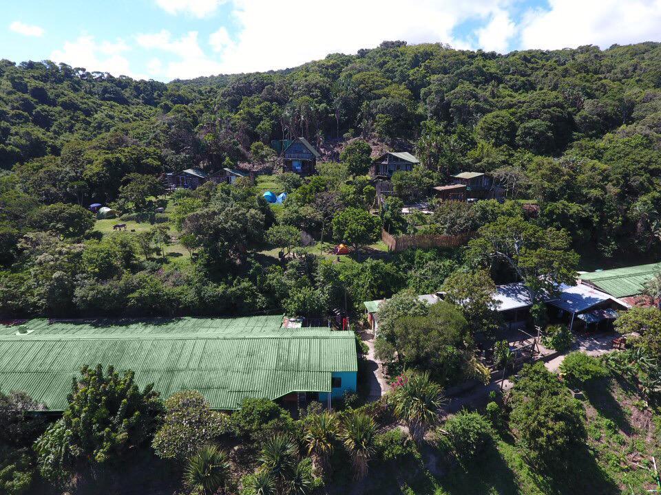 Amapondo Backpacker Lodge Port Saint Johnʼs 外观 照片